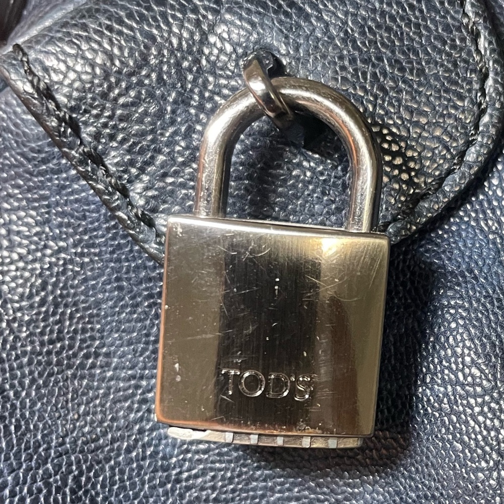 TOD’S bensenville pebbled leather designer handbag made in italy - Picture 14 of 15